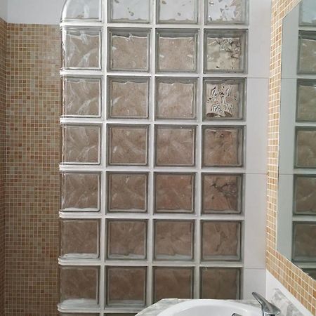Apartament Bonito Apartamento Con Encanto En Casco Antiguo Ron 7 Valenciayole Zewnętrze zdjęcie